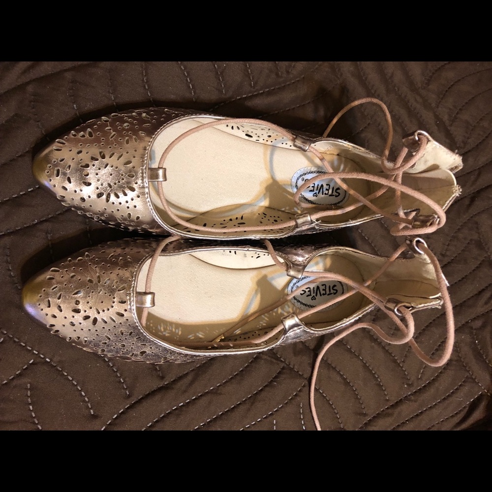 Stevie’s Gold Flats